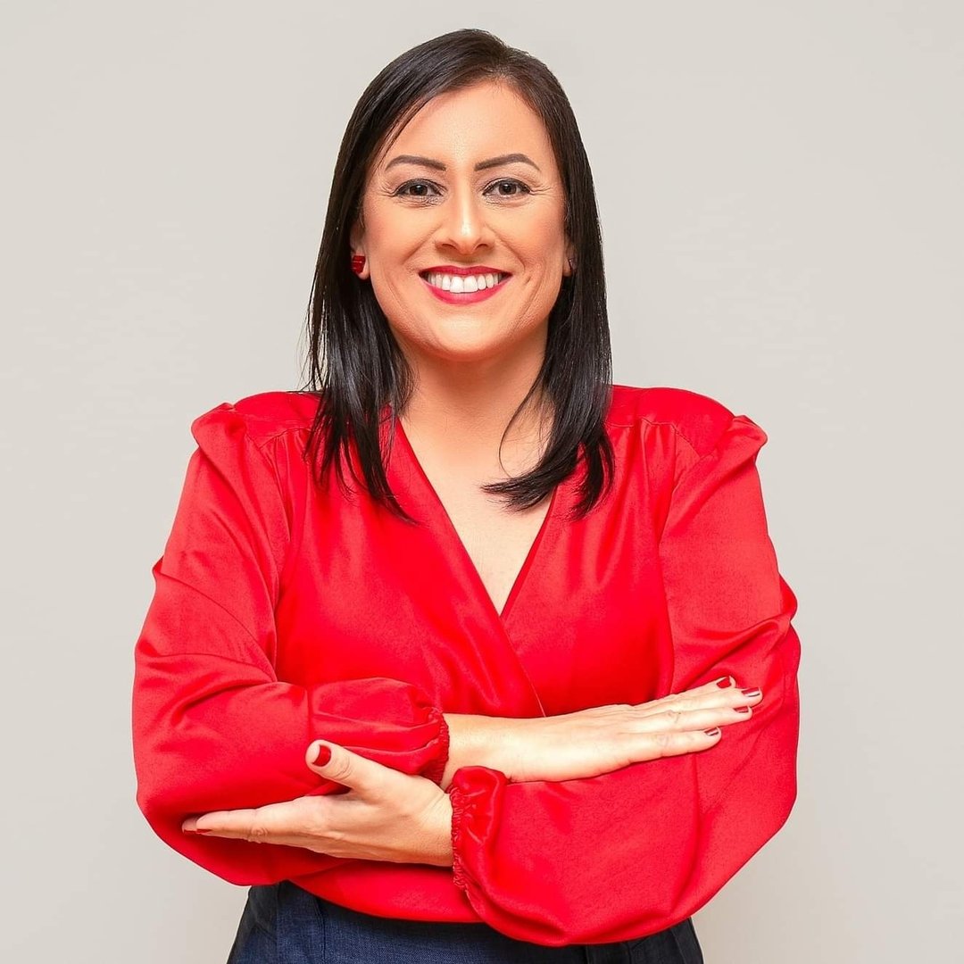 Renata Biagi, corretora de imóveis em Hortolândia